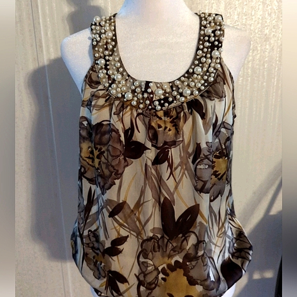 Signature By Larry Levine Sleeveless Blouse Pearl Neckline Small